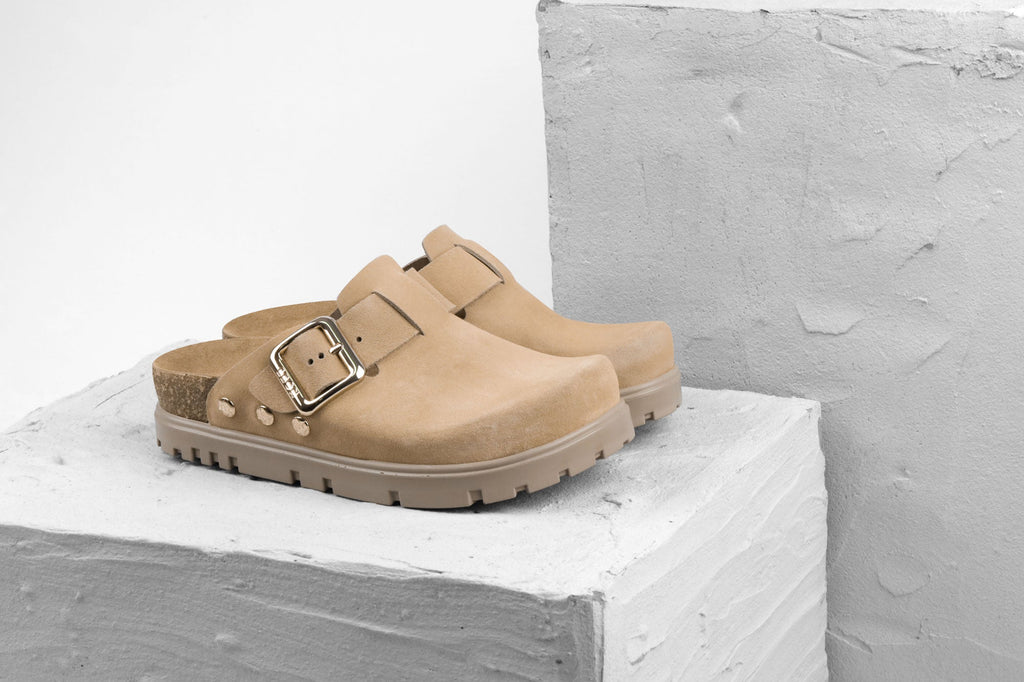 Andora II by LEON- Women’s Leather Platform Clog- Adjustable Buckle & Cork-Style Slide